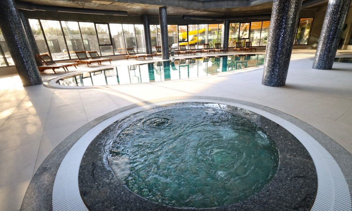 6bf76c5e-da38-4f39-9bd4-9059ba3d6968